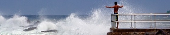 Thumbnail Man and waves, web banner photo