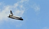 Thumbnail Space Shuttle Atlantis glides into Kennedy Space Center