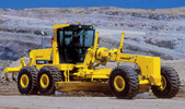 KOMATSU GD825A-2 MOTOR GRADER OPERATION & MAINTENANCE MANUAL (S/N: 12107 and up)