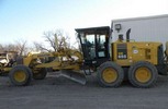 Thumbnail KOMATSU GD655-3E0 MOTOR GRADER OPERATION & MAINTENANCE MANUAL
