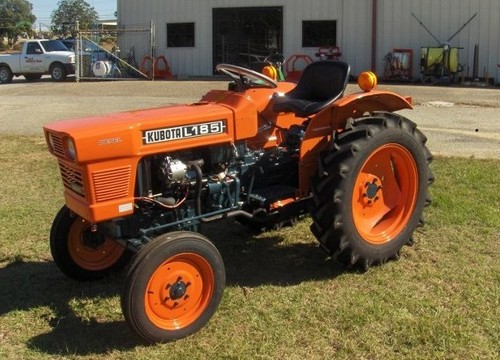 Kubota L185 L235 L245 L275 L285 L295 L305 L345 L355 Tractor Service...